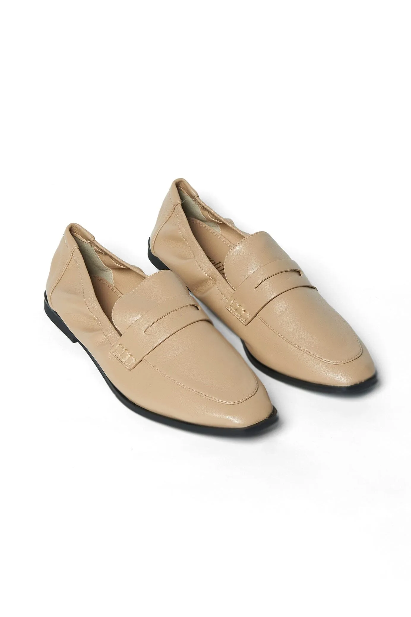 Fiora Loafers Beige