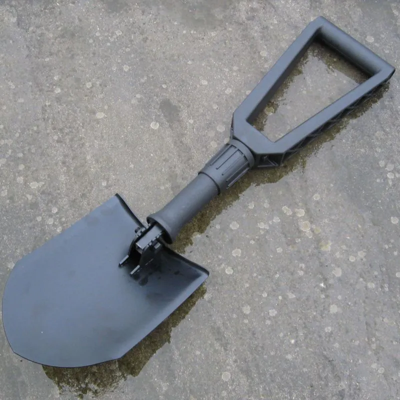 N.A.T.O-patt Tri-Fold Entrenching Tool. New. Black.